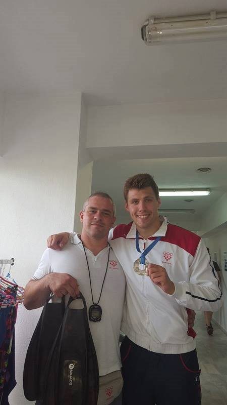Rubes Levada with Kristijan Tomić and his silver medal, Volos 2016